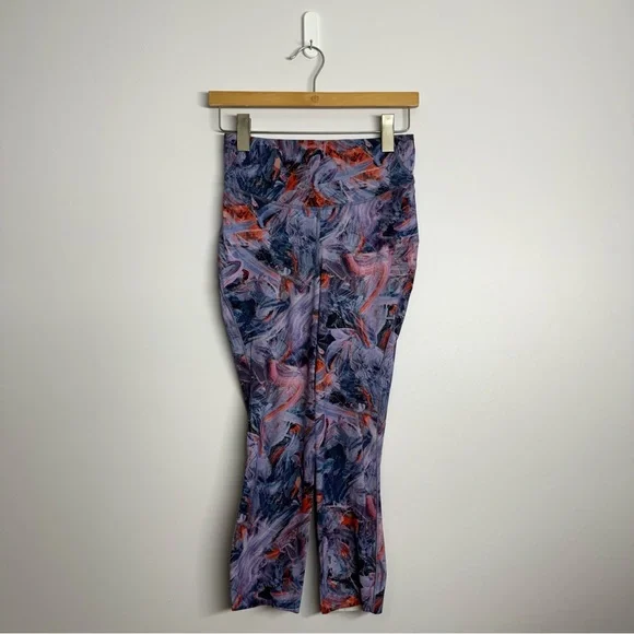 Lululemon Base Pace High-Rise Crop 23" Brushed Nulux
Atmospheric Purple Sz 6 - Picture 1 of 5